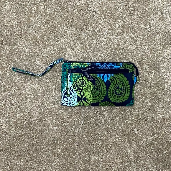 Vera Bradley Wristlet - Picture 4 of 6